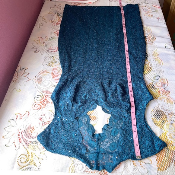 Connected Apparel teal lace and sequin sleeveless fitted evening cocktail dress - Picture 14 of 16